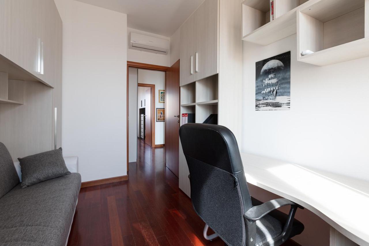 Apartment Rogoredo Cozy X5 *